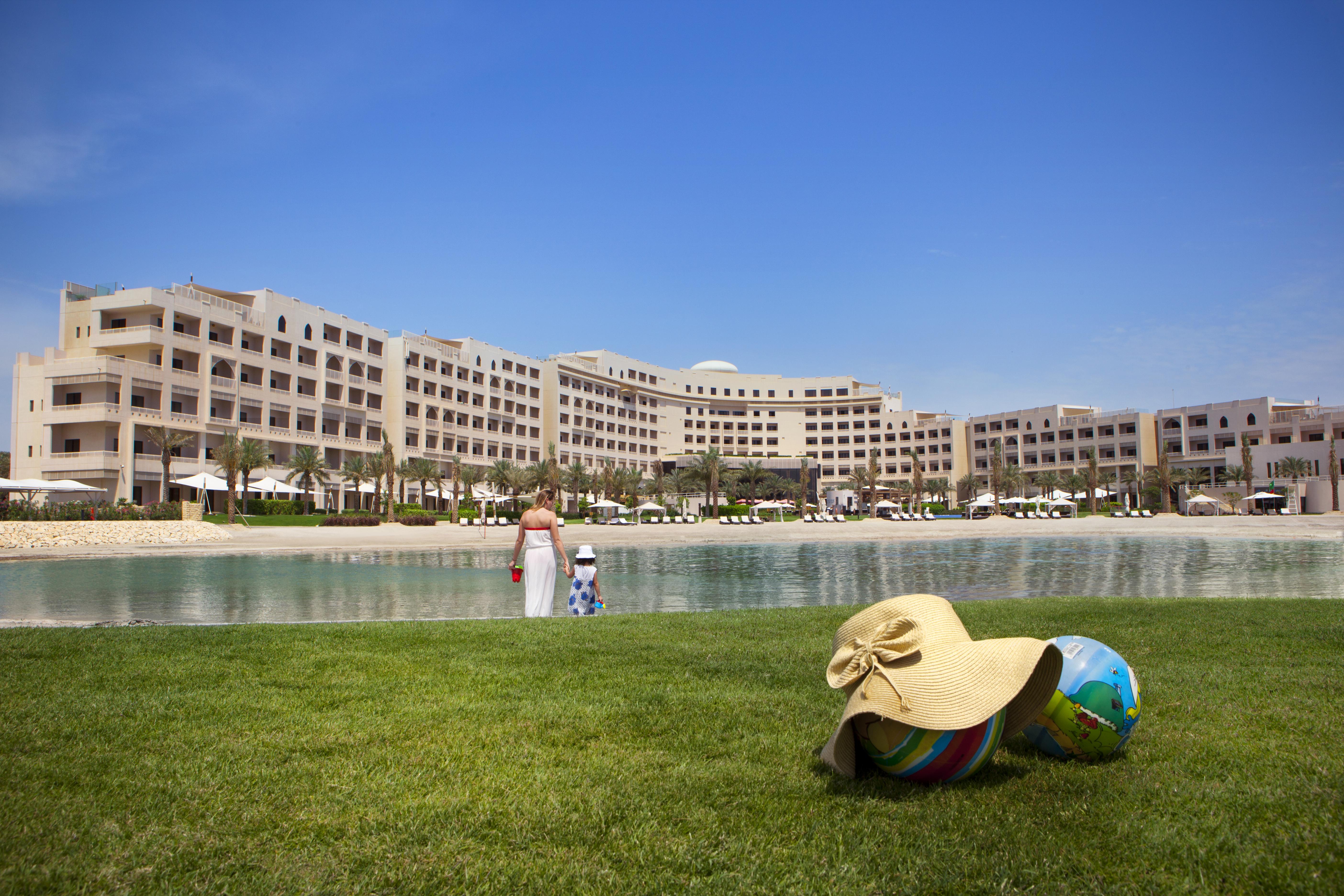 Sofitel Bahrain Zallaq Thalassa Sea&Spa Hotel Al-Manamah Bagian luar foto The Oberoi Dubai