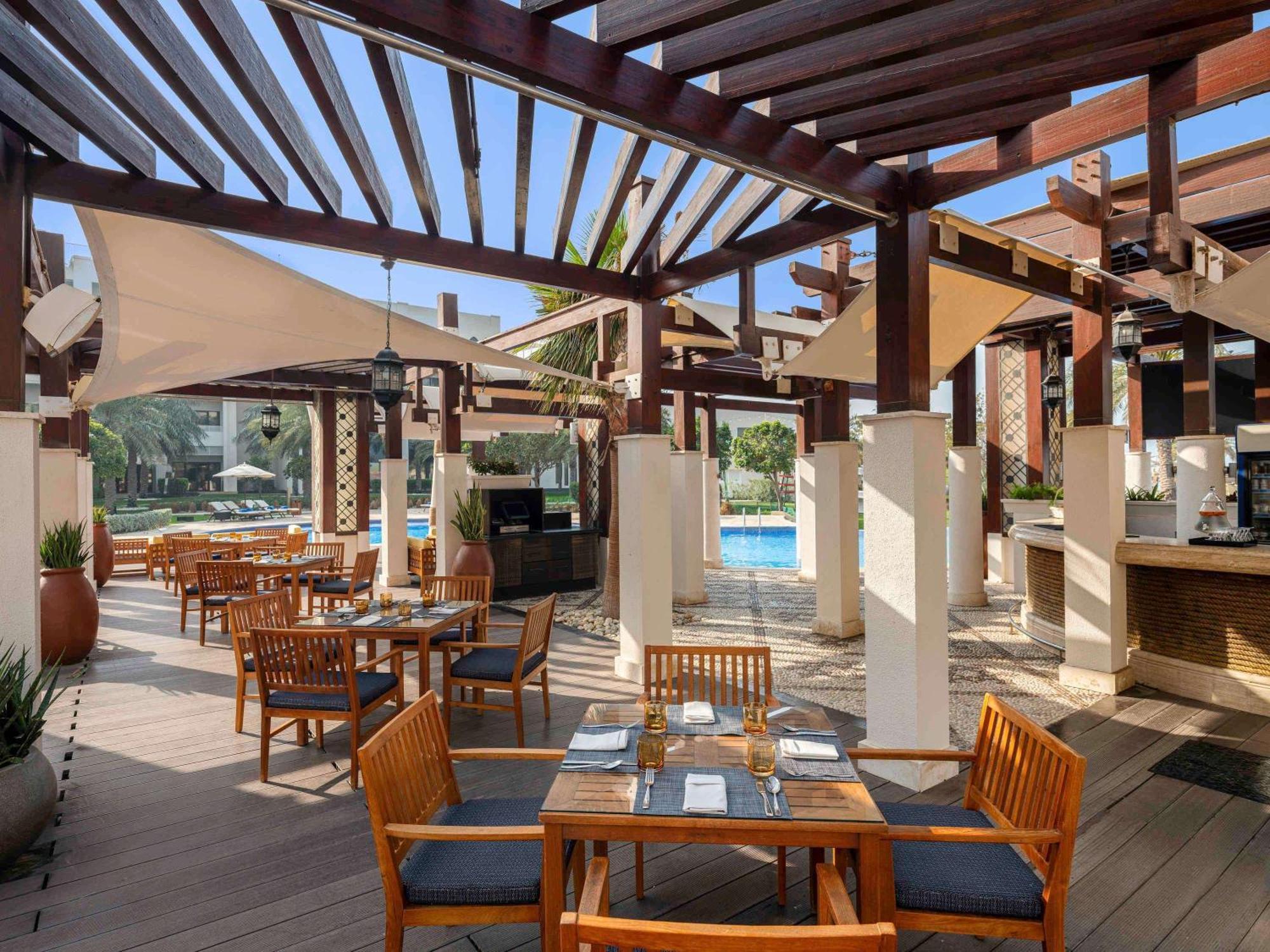 Sofitel Bahrain Zallaq Thalassa Sea&Spa Hotel Al-Manamah Bagian luar foto The Beach Club