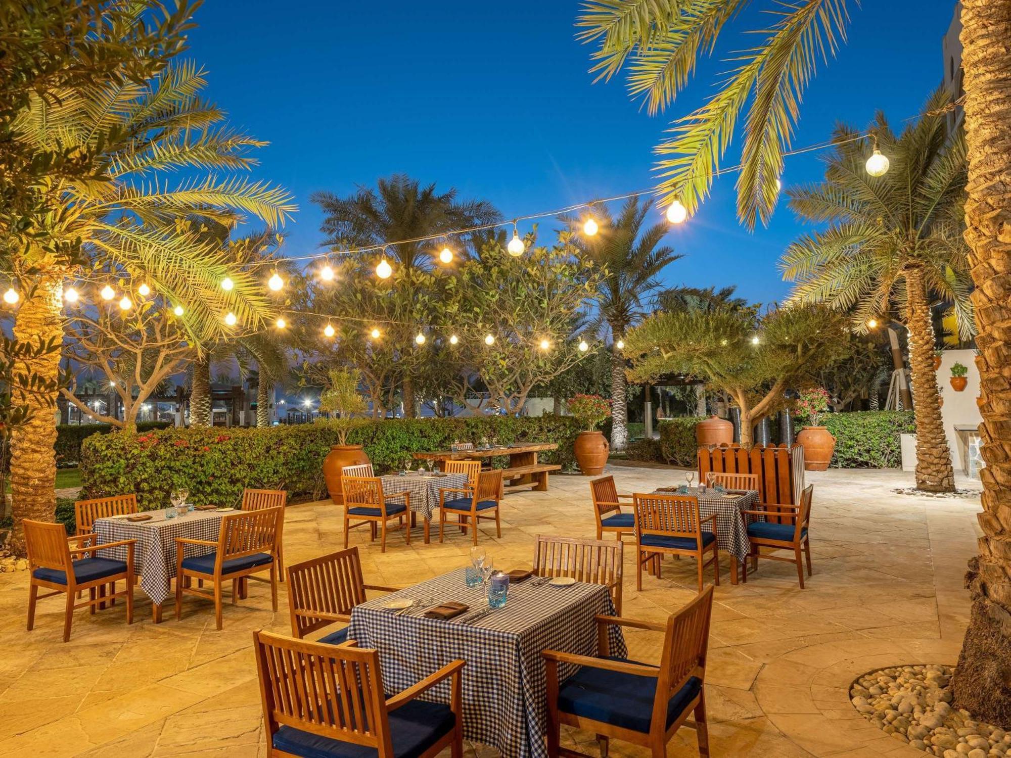 Sofitel Bahrain Zallaq Thalassa Sea&Spa Hotel Al-Manamah Bagian luar foto The Beach at The Oberoi, Dubai